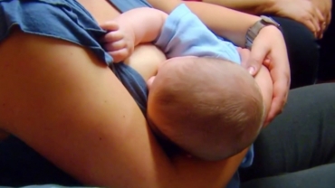 Natural Breastfeeding: Managing Challenges