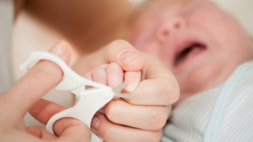 Newborn Care: How to Trim Your Baby's Nails?