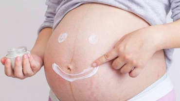 Prevent Pregnancy Stretch Marks: DIY Belly Balm