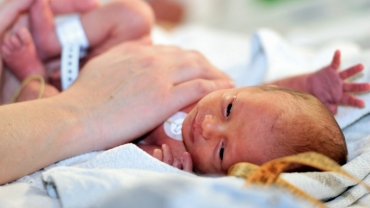 Three Tips for New Parents Caring for Premature Babies
