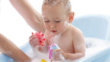 Tips for Bathing Newborn Baby (Sponge Bath)