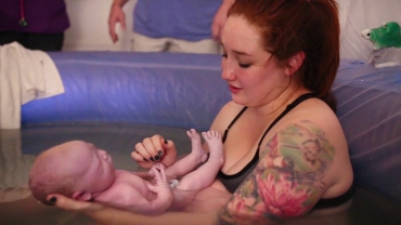 Beautiful Intimate Moments of Vaginal Births