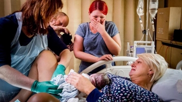 Grandmother Gives Birth To Give Her Daughter A Baby