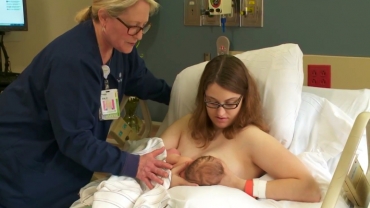 Best Breastfeeding Positions and Expert Tips for Mom and Baby