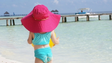 How to Use Sunscreen on a Baby