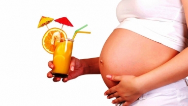 Is it Safe to Drink Little Alcohol While Pregnant?