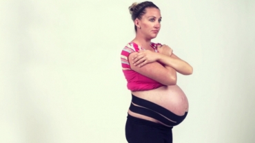 Kinesiology Tape for Pregnancy (Transverse Abdominals)