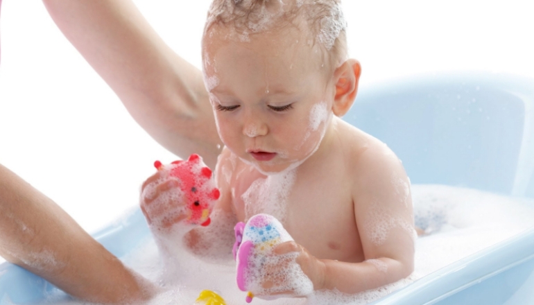 Tips for Bathing Newborn Baby (Sponge Bath)