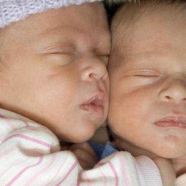 How to Have a Healthy Twin Pregnancy