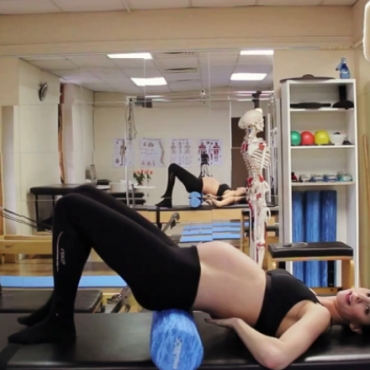 Leg Stretch and Strengthening Exercise for Pregnant Women