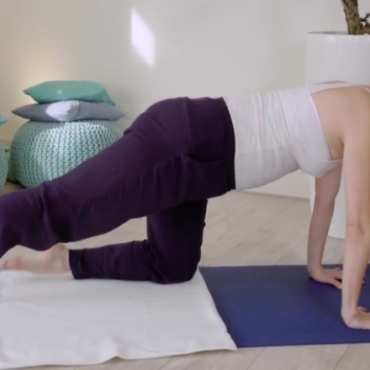 Prenatal Pilates: Kneeling With A Twist
